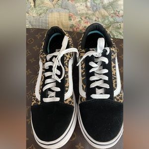 Women’s Cheetah print vans